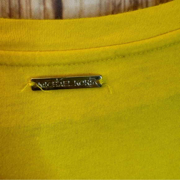 Michael Kors Women’s Yellow Eyelet Puff Sleeve Blouse Size Medium - Picture 8 of 11